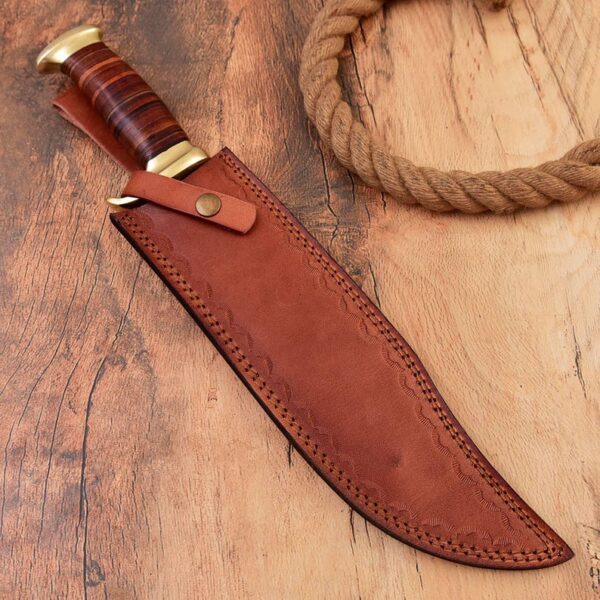 Handmade Damascus Steel Hunting Knife With leather Handle - Image 5