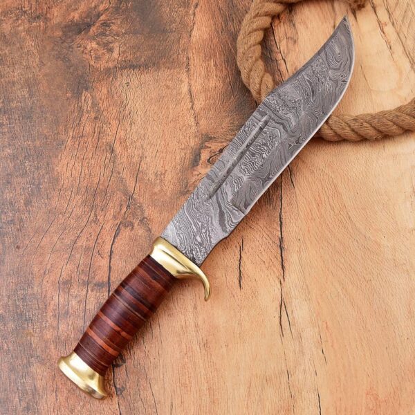 Handmade Damascus Steel Hunting Knife With leather Handle - Image 7