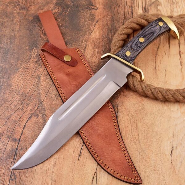 Handmade D2 Steel Hunting Knife With Wood Handle