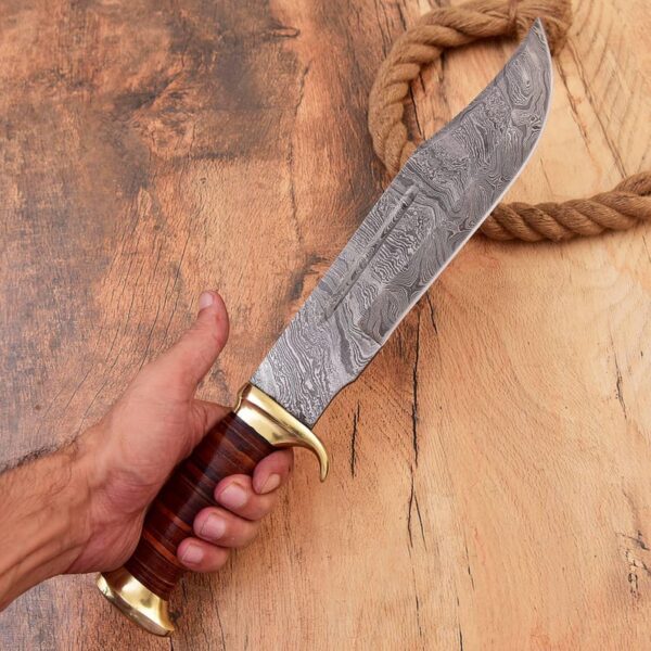 Handmade Damascus Steel Hunting Knife With leather Handle - Image 9